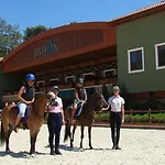 Hotel Padok Premium & Stables