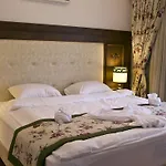 Padok Premium & Stables Hotel 4*