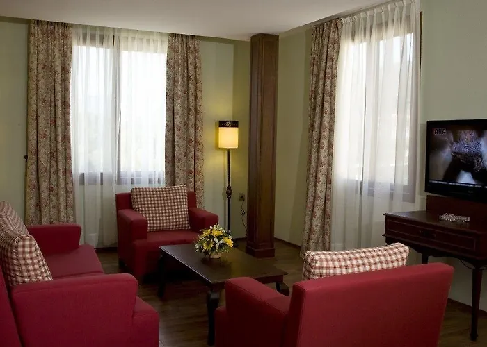 מלון Padok Premium & Stables 4*